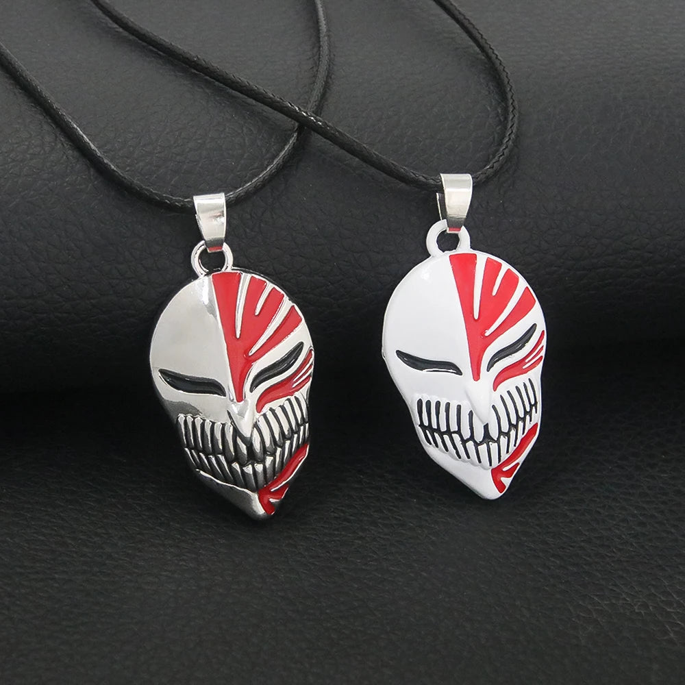 Anime Bleach Keychain Kurosaki Ichigo Ulquiorra Mask Sword Metal Pandent Keyring for Women Men Car Jewelry Fan Cosplay Prop