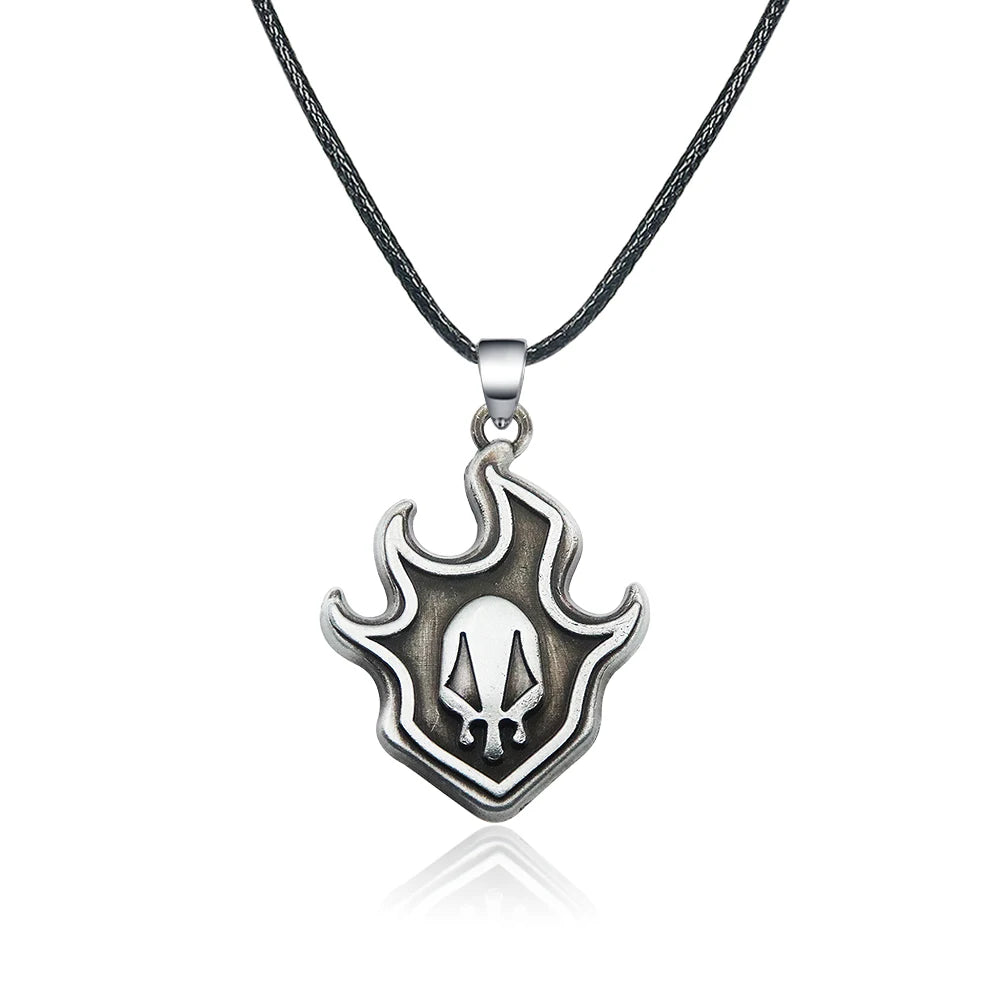 Anime Bleach Keychain Kurosaki Ichigo Ulquiorra Mask Sword Metal Pandent Keyring for Women Men Car Jewelry Fan Cosplay Prop